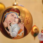 wernisaż szklanych, ręcznie zdobionych ozdób w trebiszowie