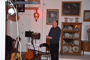 wieczór słowno-muzyczny i promocja książki „bieszczady na gitarę i cztery pory roku”. 1 marzec 2019 r.