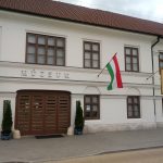 "jan wodyński artysta malarz z jasła" w muzeum porcelany w herend na węgrzech