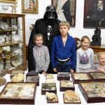 fotorelacja z wydarzenia opowieści zza widnokręgu  - spotkania z turystyką, pt.  „skamieniałości ślady życia utrwalone w skałach”.