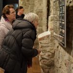 wystawa pocztówek i biżuterii patriotycznej w gorlicach