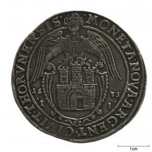 0413 zbiory numizmatyczne st. kadyiego; zygmunt iii waza (1631); talar toruński – rewers
