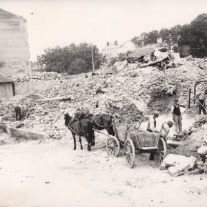111 af jasło, ruiny banku polskiego od strony ul. floriańskiej, 1945 r.
