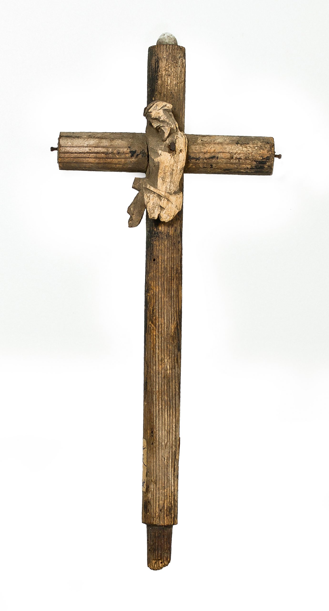 1639 etnografia - chrystus na krzyżu, rzeźba drewniana, haczów, sprzed 1939 r.