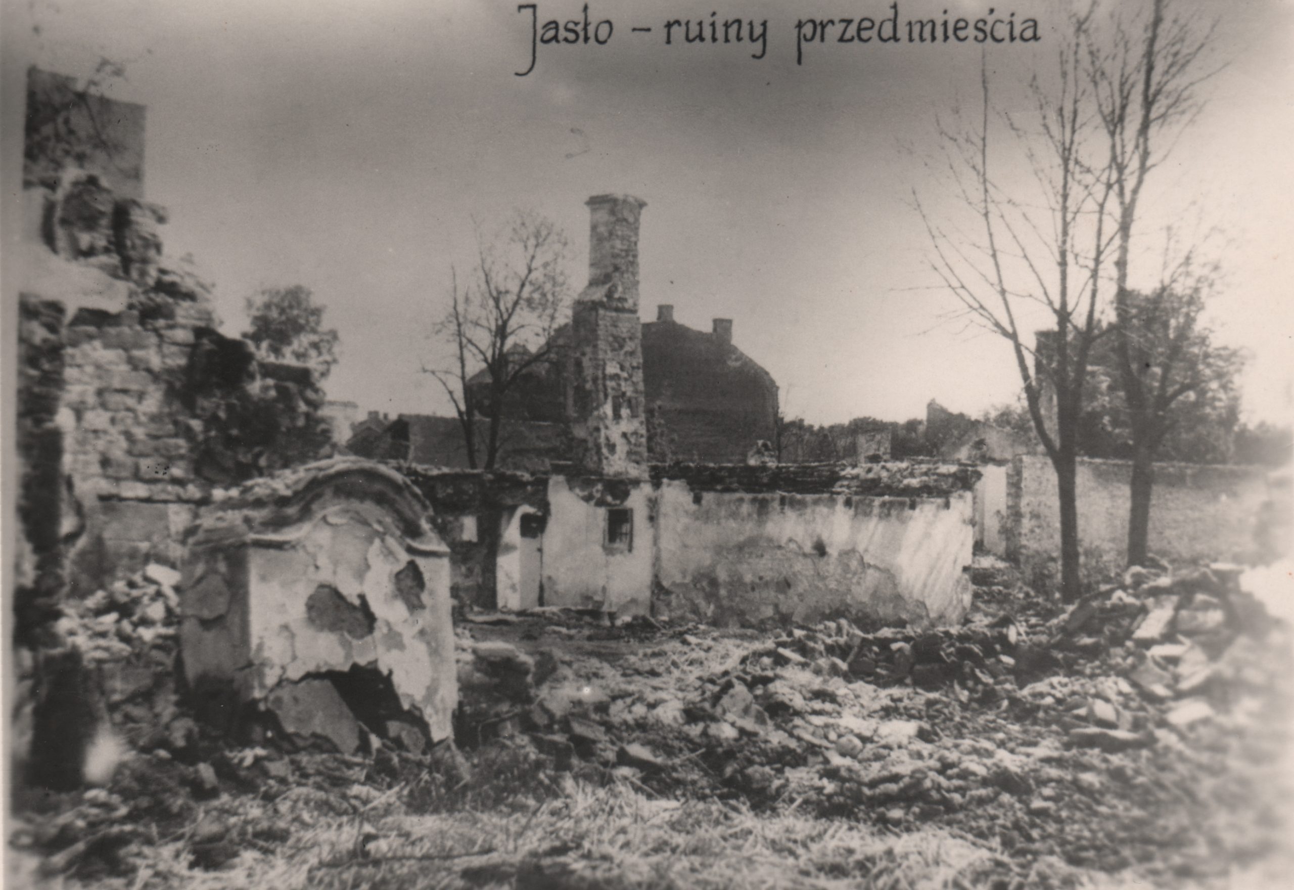 368 afh jasło, ruiny przy ul. bednarskiej 1945 r.