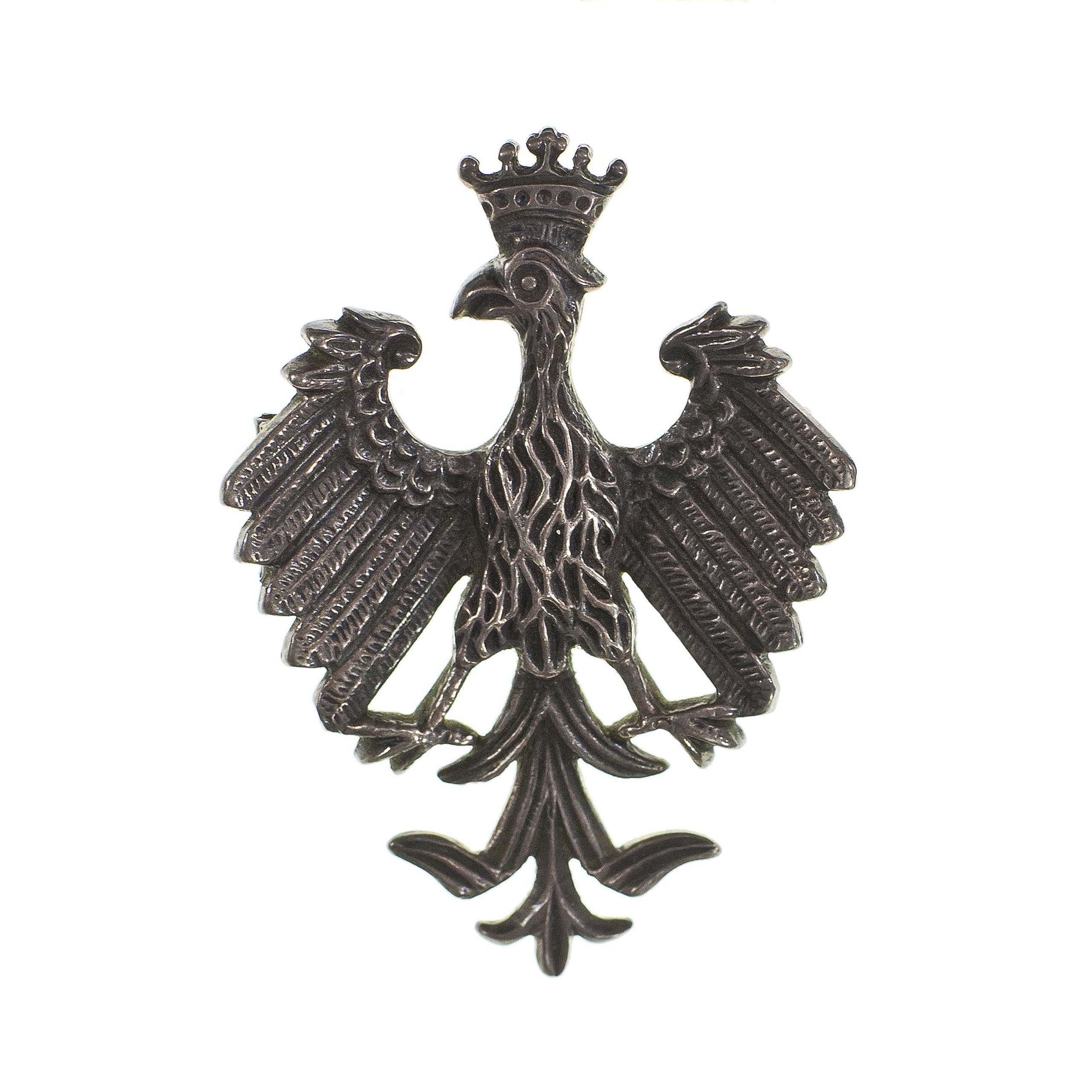 426 ah biżuteria patriotyczna, brosza w formie stylizowanego orła. xix w. srebro, 4,2x2,3 cm.