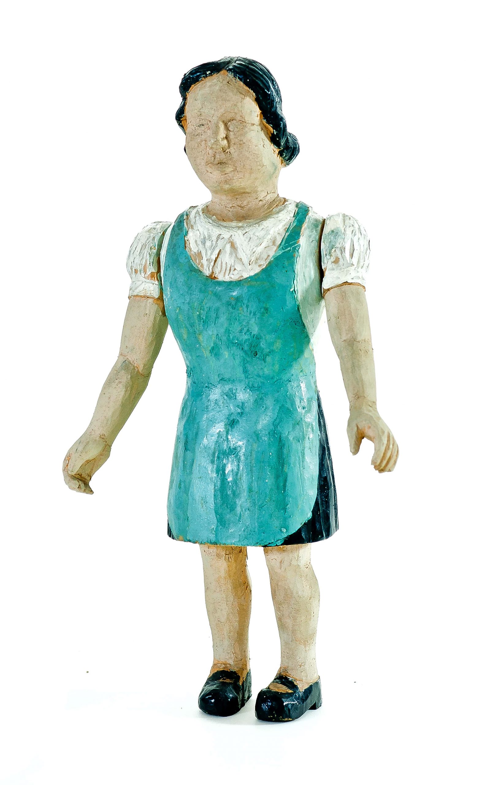 446 etnografia - lalka drewniana autorstwa józefa krupy z błażkowej, 1969 r., wys. 39,5 cm, szer. 12 cm, głębokość 8 cm