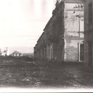 98 af jasło, ruiny, rynek, strona południowa, wlot ul. kościuszki 1945 r.
