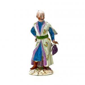 987 ah figurka porcelanowa szlachcic w stroju polskim, niemcy-miśnia, 1750 r.