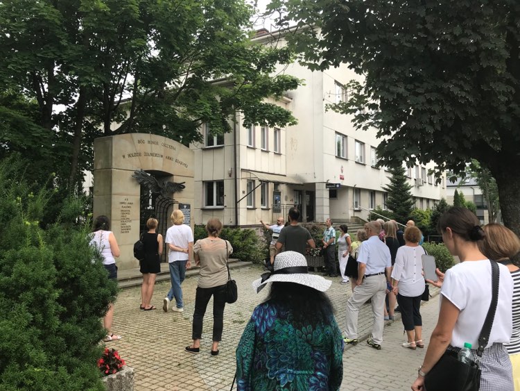 jasielskie wakacyjne spacery z przewodnikiem