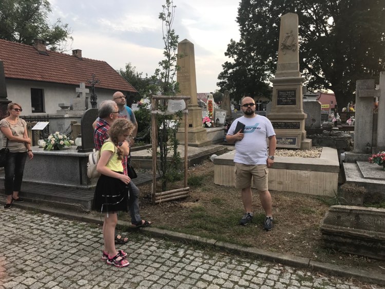 jasielskie wakacyjne spacery z przewodnikiem