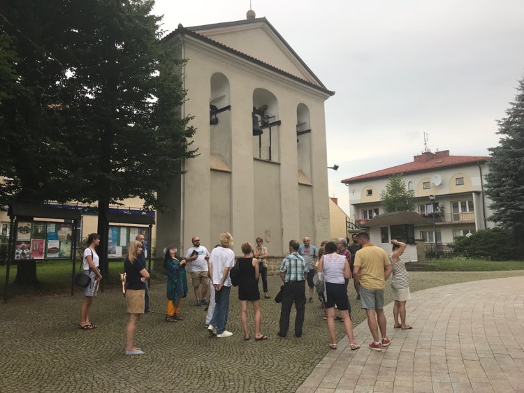 jasielskie wakacyjne spacery z przewodnikiem