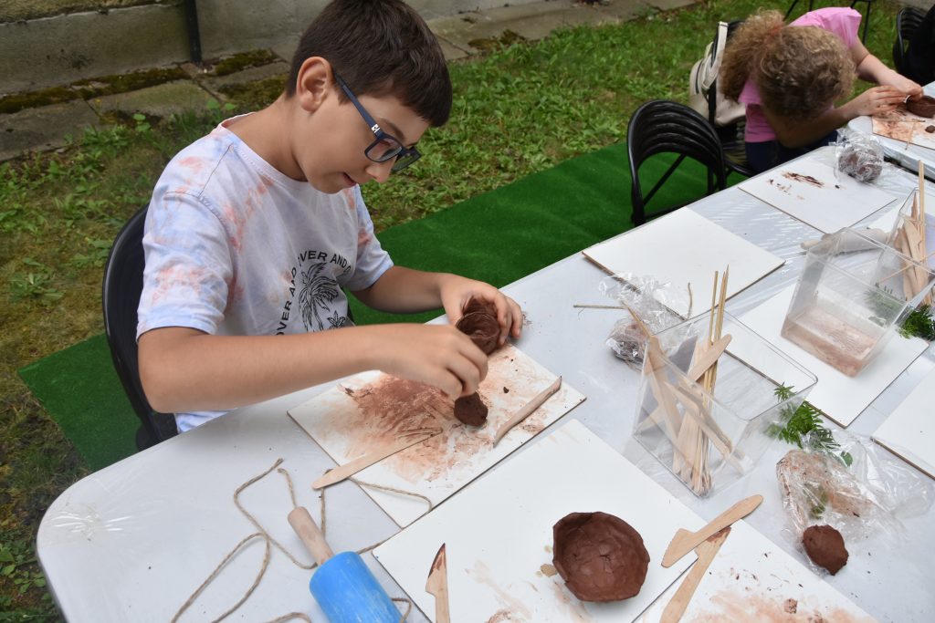 Świat gliny – wakacje w muzeum