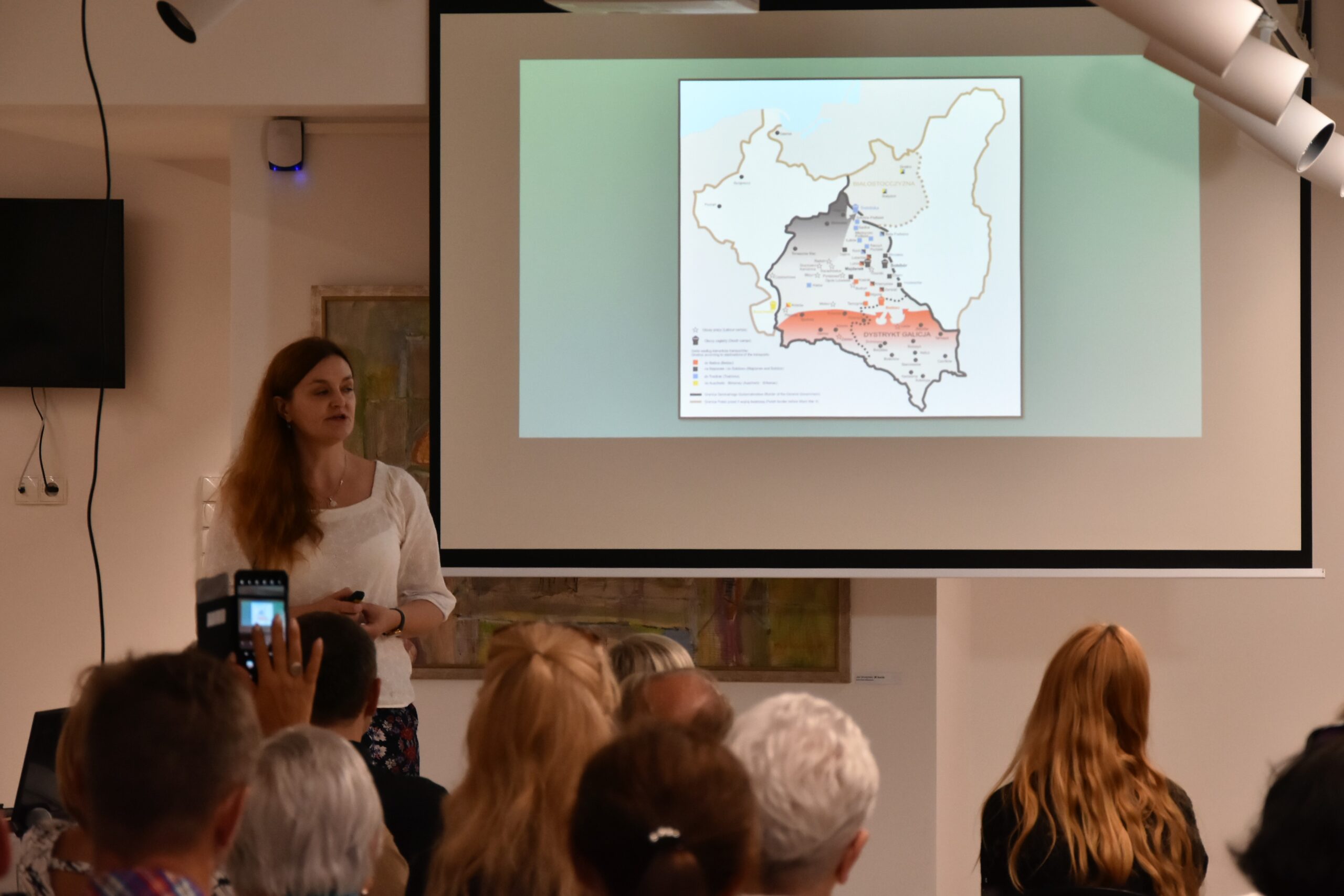 „idąc po śladach pamięci” – sesja naukowa muzeum regionalne w jaśle. „idąc po śladach pamięci” – sesja naukowa muzeum regionalne w jaśle.