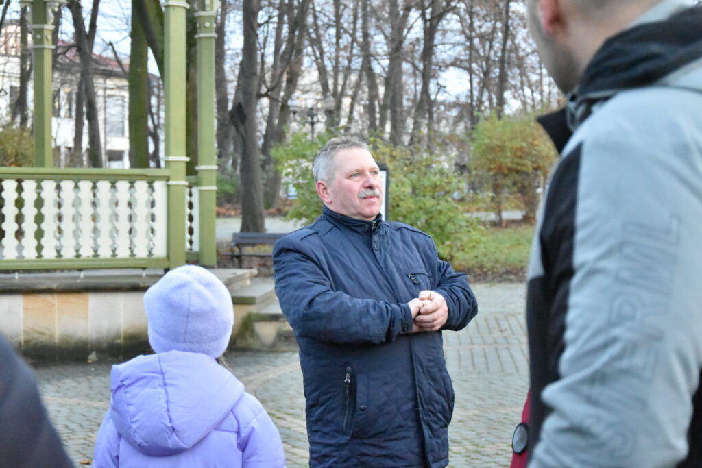 spotkanie integracyjne obywateli ukraińskich przebywających na terenie miasta jasła w muzeum regionalnym w jaśle im. dr. st. kadyiego. 22 listopad 2022.
