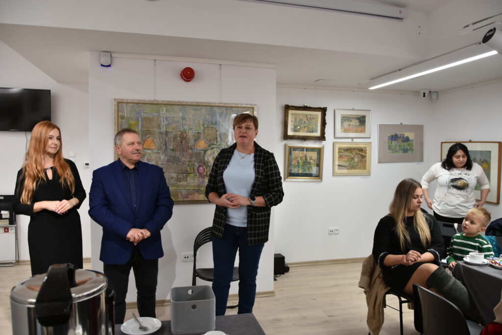 spotkanie integracyjne obywateli ukraińskich przebywających na terenie miasta jasła w muzeum regionalnym w jaśle im. dr. st. kadyiego. 22 listopad 2022.