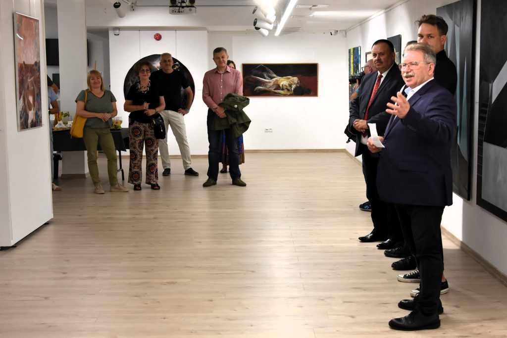 wernisaż wystawy „bez interpretacji” w muzeum regionalnym w jaśle wernisaż wystawy „bez interpretacji” w muzeum regionalnym w jaśle
