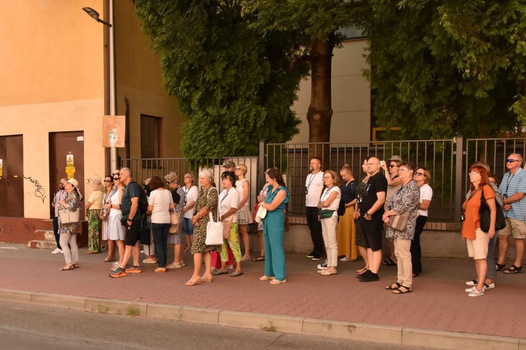 jasielskie wakacyjne spacery z przewodnikiem 26.07.2024 r. jasielskie wakacyjne spacery z przewodnikiem 26.07.2024 r.