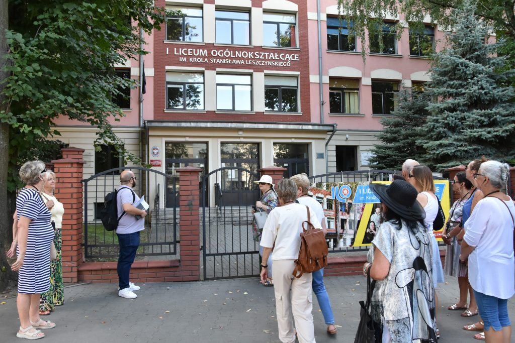 jasielskie wakacyjne spacery z przewodnikiem 26.07.2024 r. jasielskie wakacyjne spacery z przewodnikiem 26.07.2024 r.