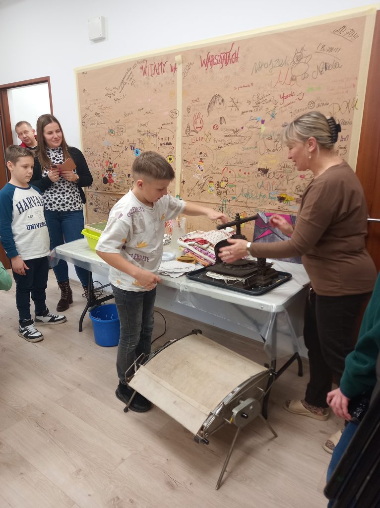warsztaty papieru i kaligrafi warsztaty papieru i kaligrafi