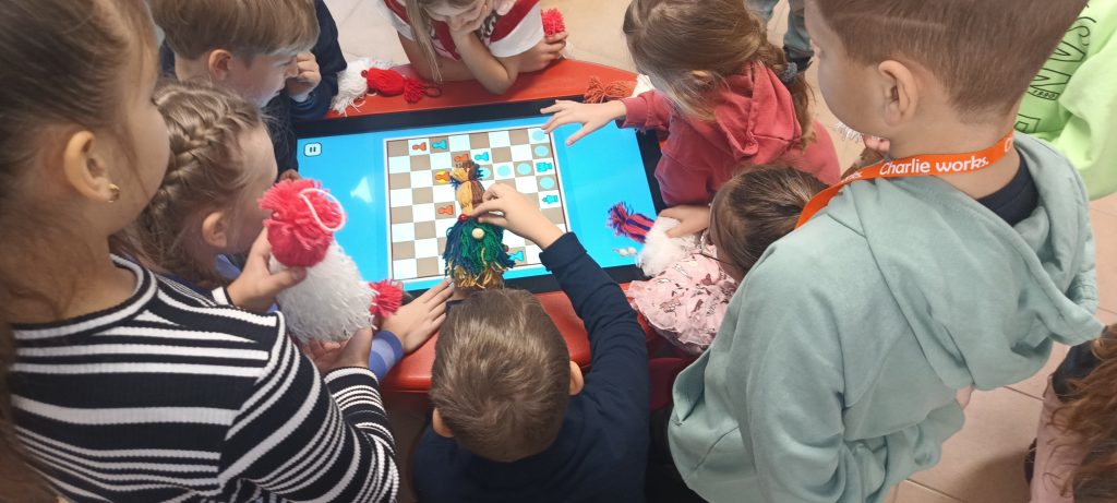 nowe gabloty ekspozycyjne i sprzęt multimedialny dla muzeum regionalnego w jaśle nowe gabloty ekspozycyjne i sprzęt multimedialny dla muzeum regionalnego w jaśle